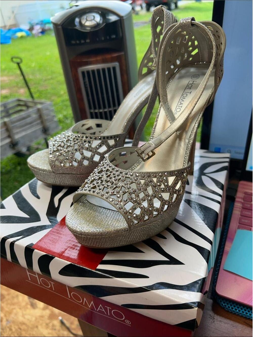 Hot Tomato Silver Crystal Platform Heels Size 9 1/2 M
